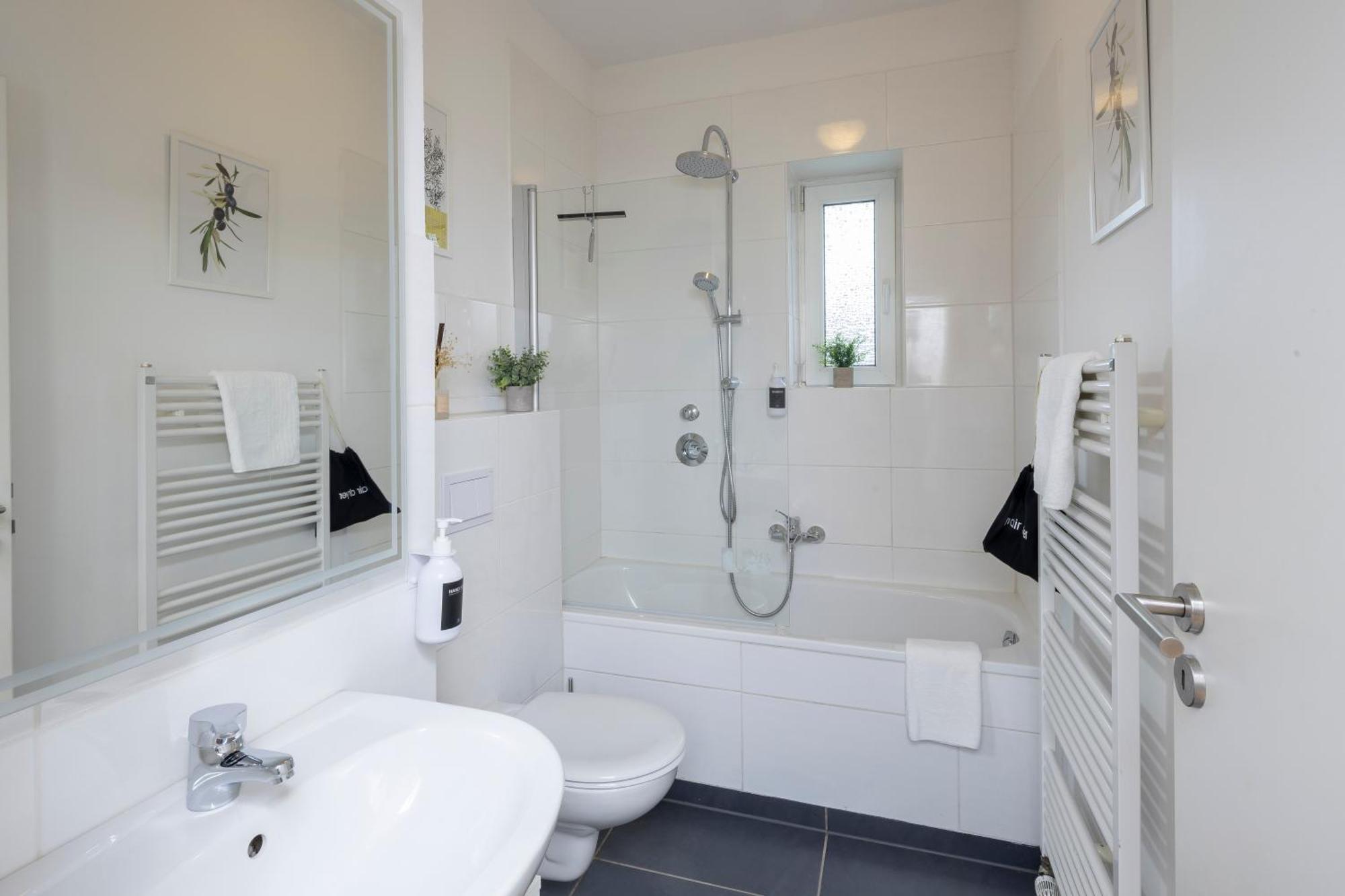 Olive Apartments - 2X Kingsize Betten - Sehr Zentral Леверкузен Экстерьер фото